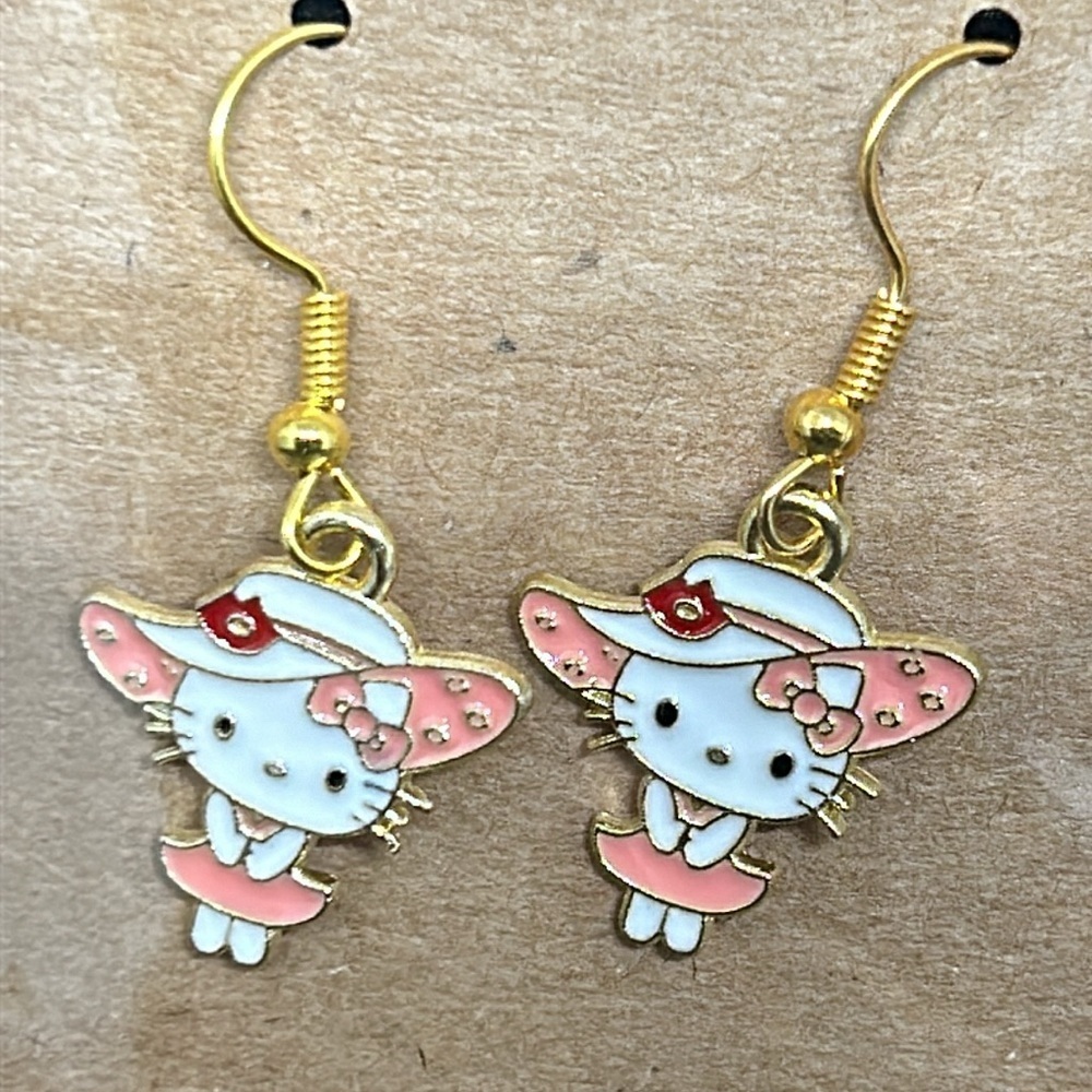 Adorable Hello Kitty Hat Design Dangle Earrings